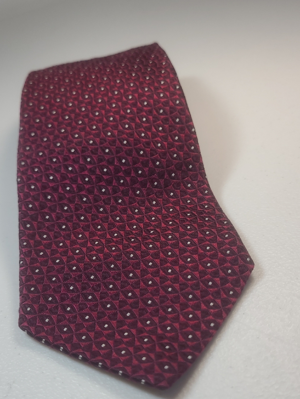 Westbury Men's Burgundy Textured Silk Tie